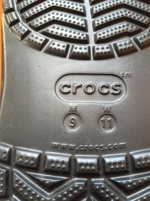 Crocs новые не ношеные