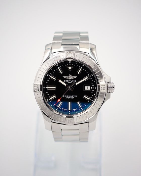 Breitling Avenger 43