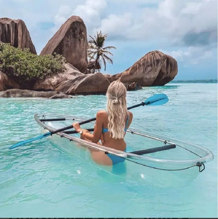 Кану Каяк прозрачен