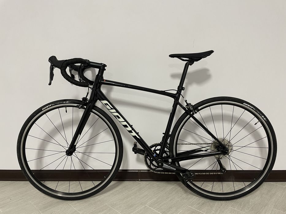 Продам Giant contend 2