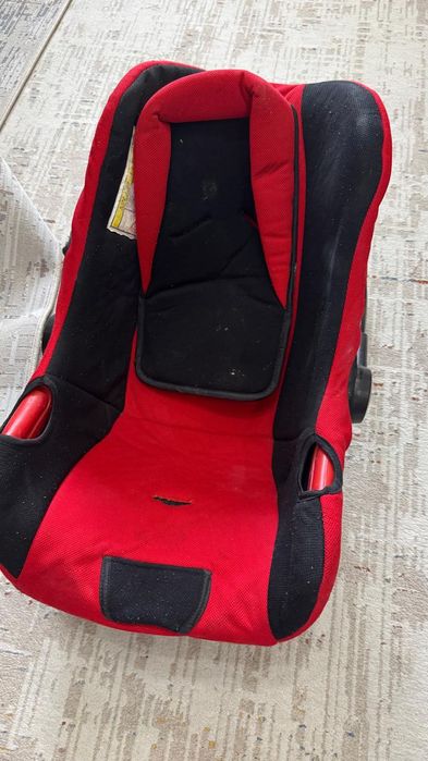 Автокресло красный