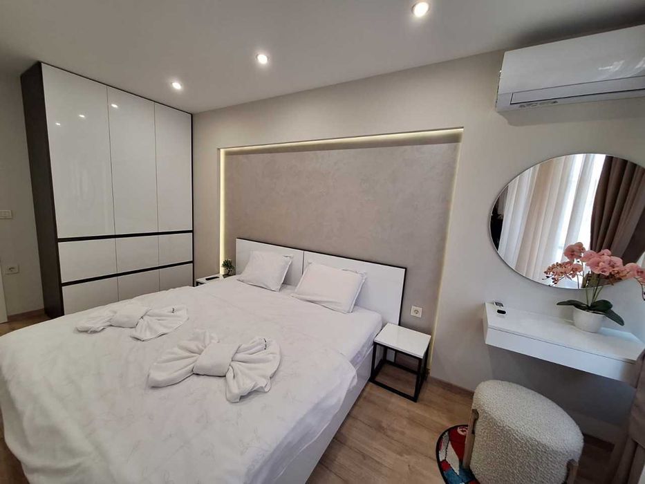 Продава се Двустаен апартамент в Пловдив, Център - 70 кв.м за 2250 €/кв.м - Снимка #9