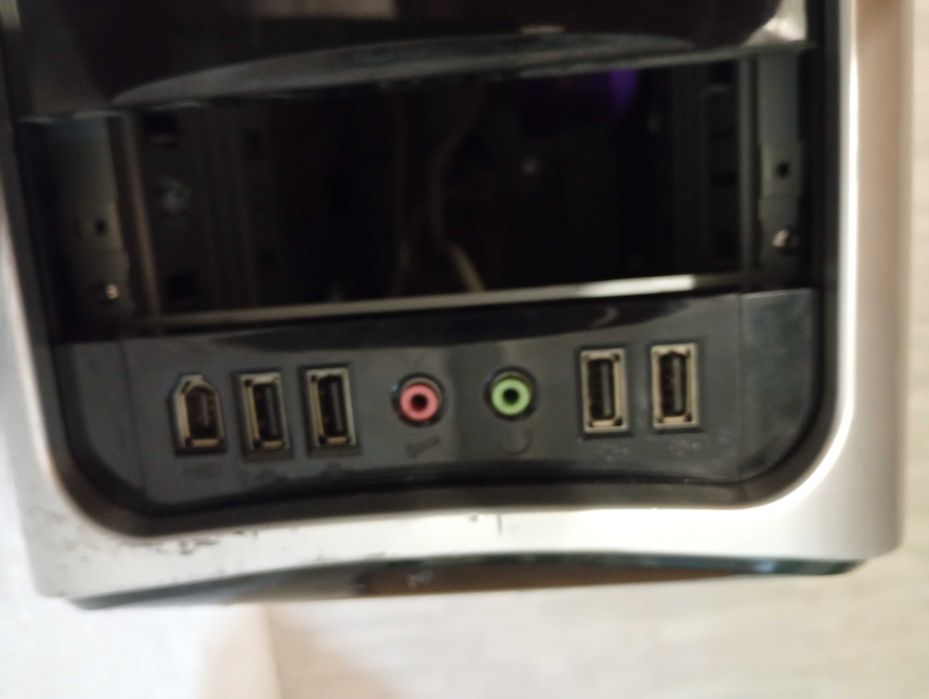 Корпус для ПК HuntKey в формате ATX