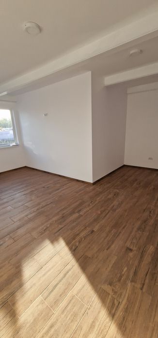 Inchiriez hala depozitare+birouri