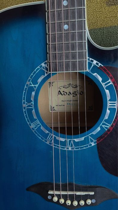 Акустическая гитара Adagio