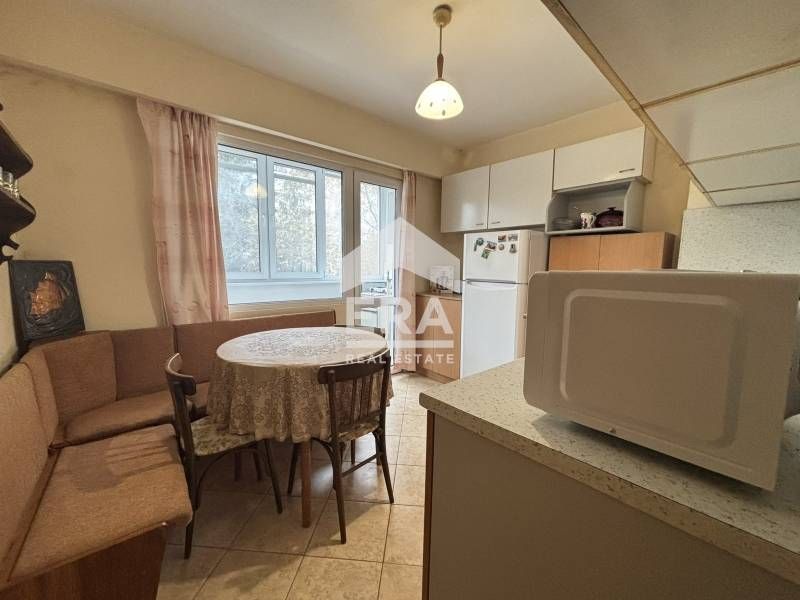 Продава се Тристаен апартамент в Варна, Цветен квартал - 80 кв.м за 2063 €/кв.м - Снимка #6