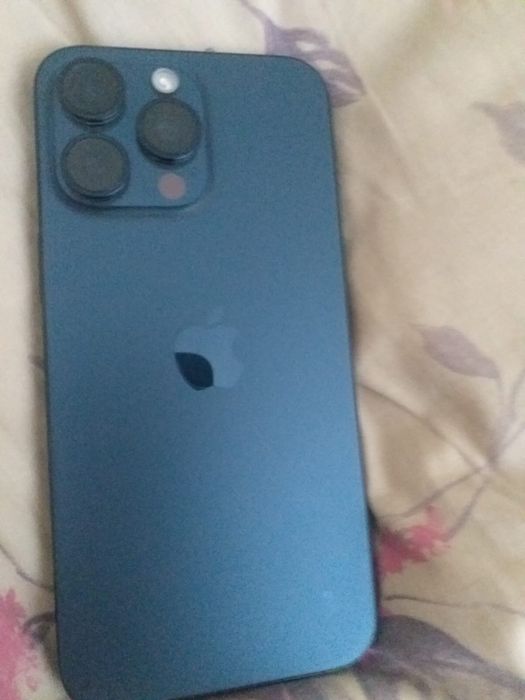 Айфон 15 про макх срочно продам торг нету