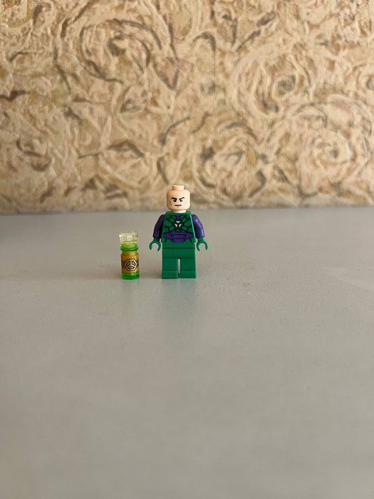 Робокостюм Лекса Лютора Лего