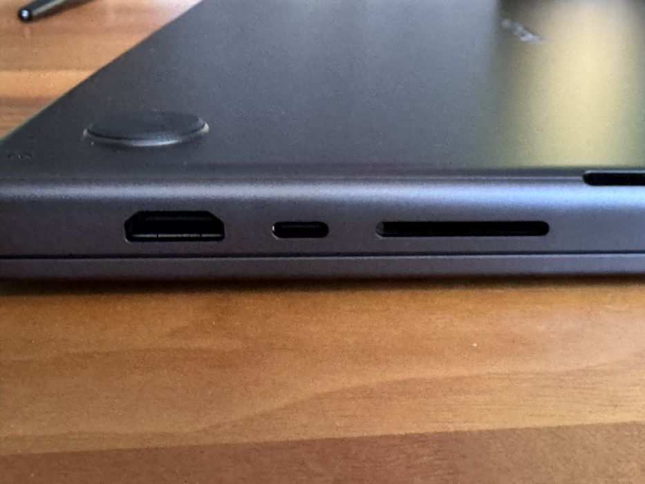 MacBook Pro 16, M4 Pro, 24GB/512GB, Space Black
