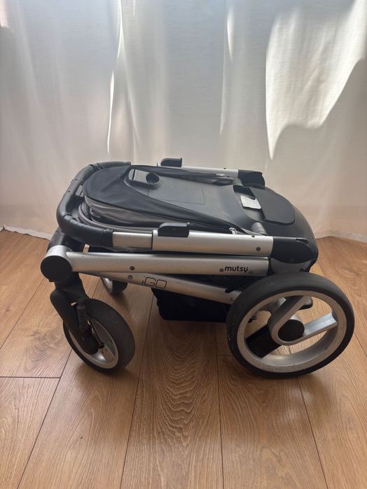 Бебешка количка Mutsy Igo с много аксесоари