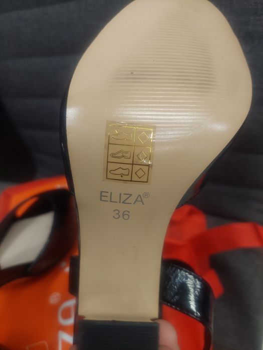 Дамски лачени сандали ELIZA