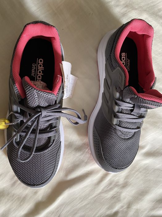 Adidasi pantofi sport Adidas noi nouti