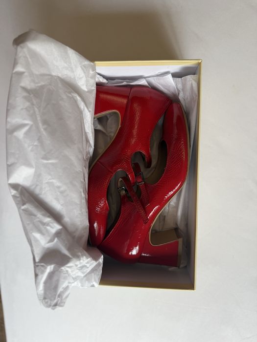 Продаю туфли Мэри Джейн