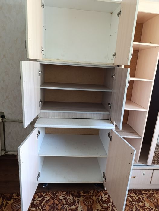 Продам шкафчики кухонные