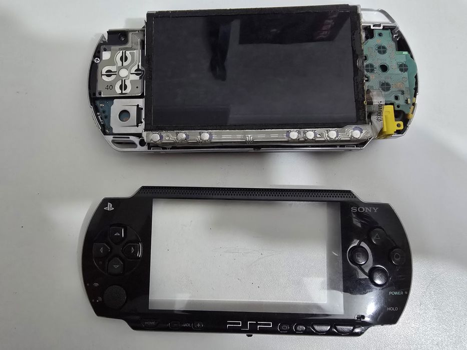 Продам на запчасти psp