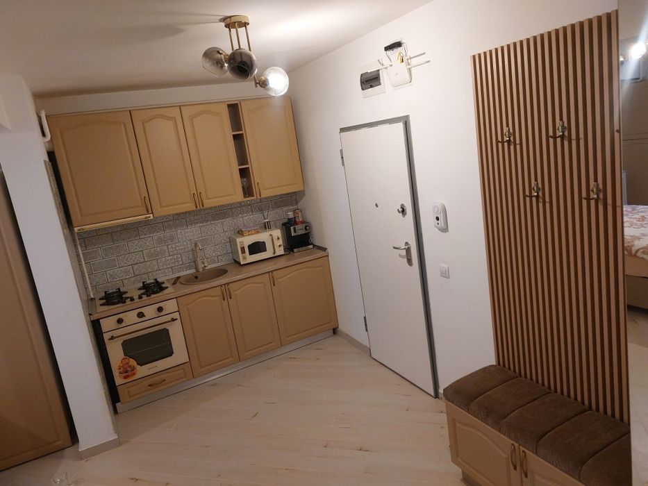 Particular Închiriez garsonieră