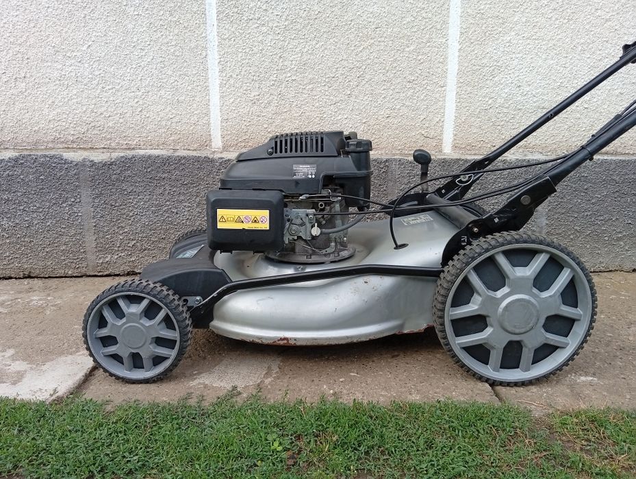 Mașină de tuns gazon ,cositoare iarba MTD HONDA
