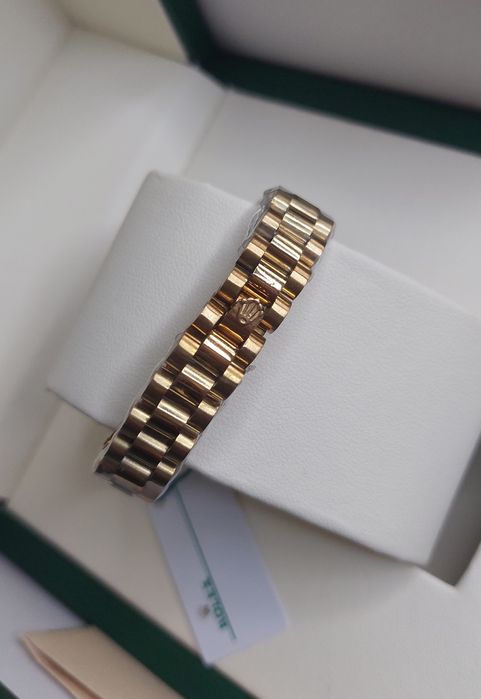 Vand ceas rolex de dama