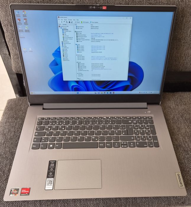 vand laptop Lenovo IdeaPad 3 17" FH.Ryzen 5 5500 Hexa Core.8 Gb.Radeon 2 Gb.Ssd 256