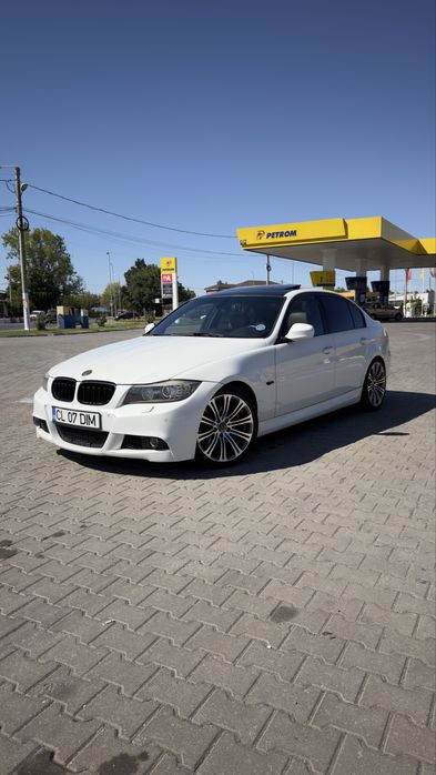 BMW Seria 3 E90 (320D) LCI