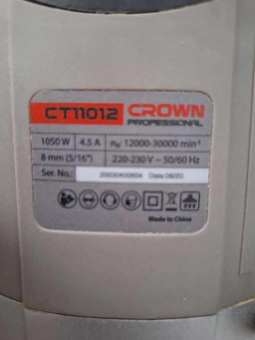 Вертикально фрезная машинка