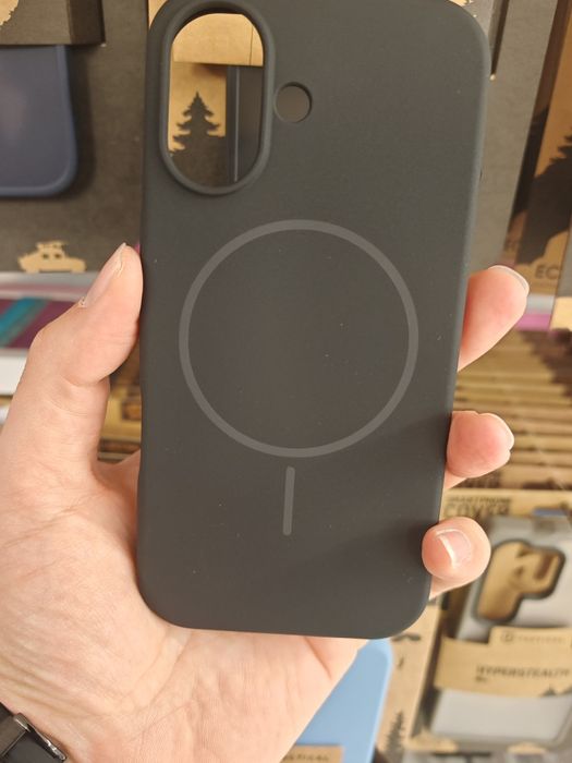 Iphone 17 Magsafe гърбове