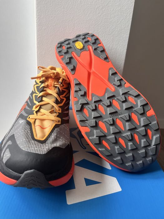 Hoka Tecton X2 nou