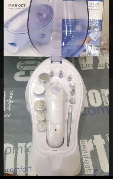 Маникюрный и педикюрный набор