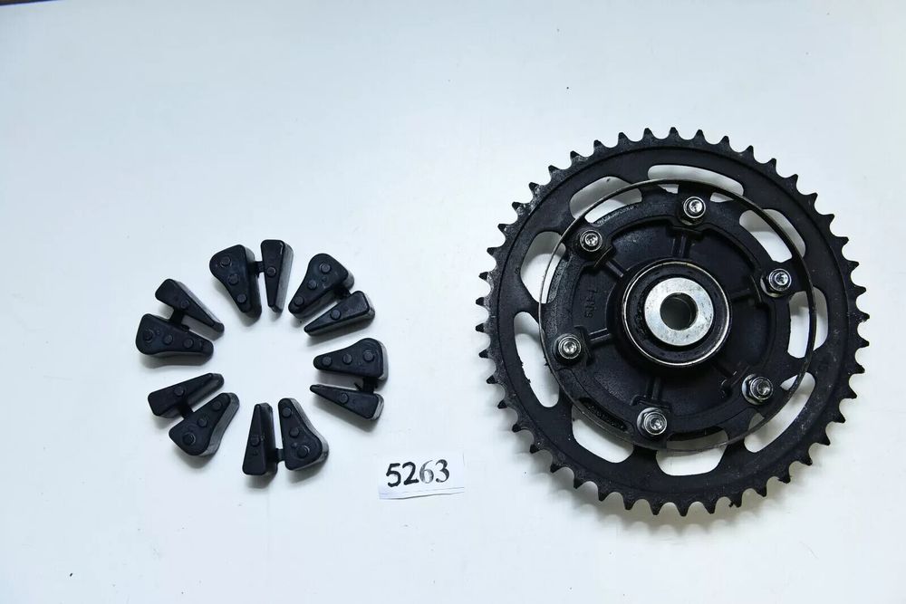 Hub Yamaha MT 09 / Tracer 17-19 Suport de pinioane pentru roata din