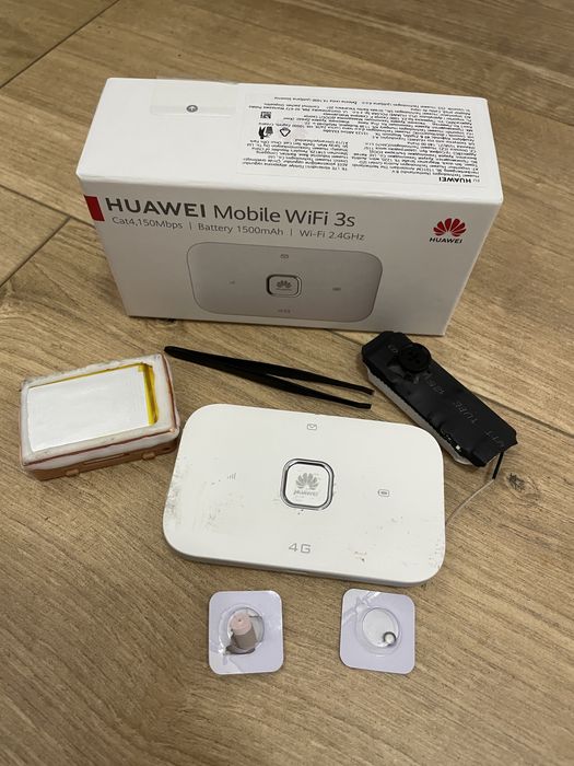 Huawei mobile wifi 3s , 802.11 b/g/n, LTE, 150 Mbps, 2.4 GHz, 1500 mAh