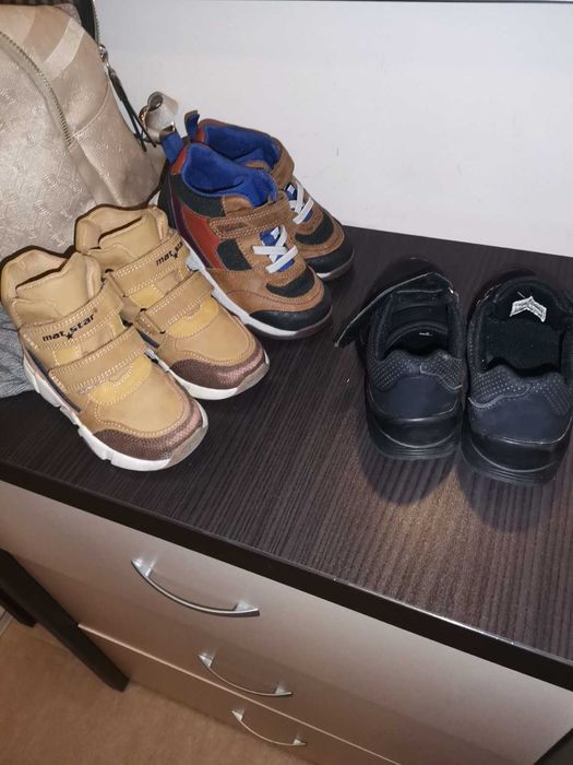 3броя Детски обувки номер 25/26 и половина