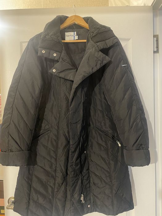 Продам пуховики для девочек девушек