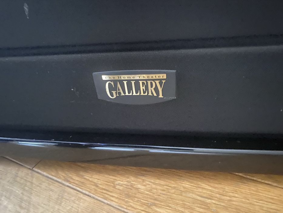 Televizor mare LG Gallery adus din Dubai in 2001