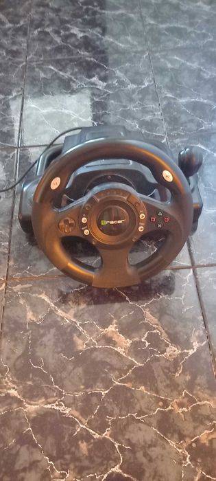 Продавам волан tracer с педали