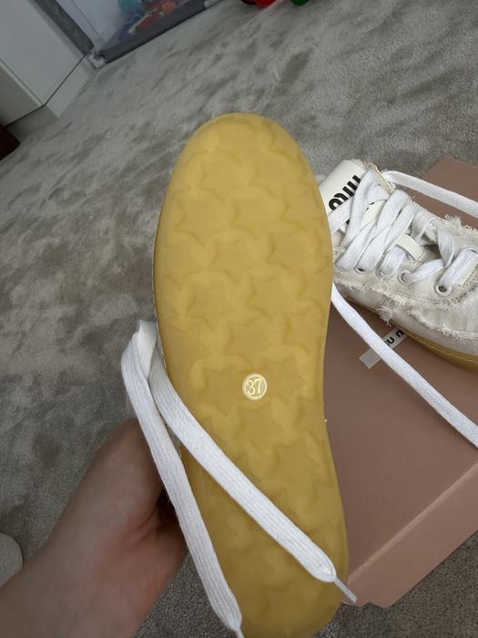 Adidasi Miu Miu