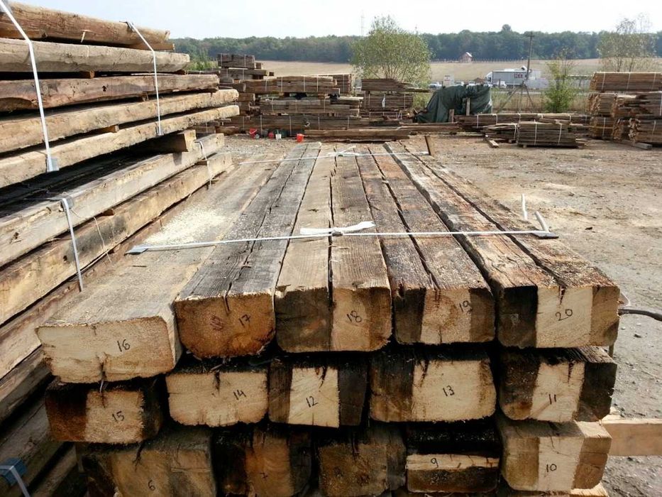 vand lemn de foc din brad uscat