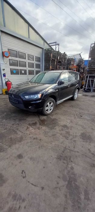 Mitsubishi Outlander 2.0 BENZINA  Dezmembrez/Dezmembram