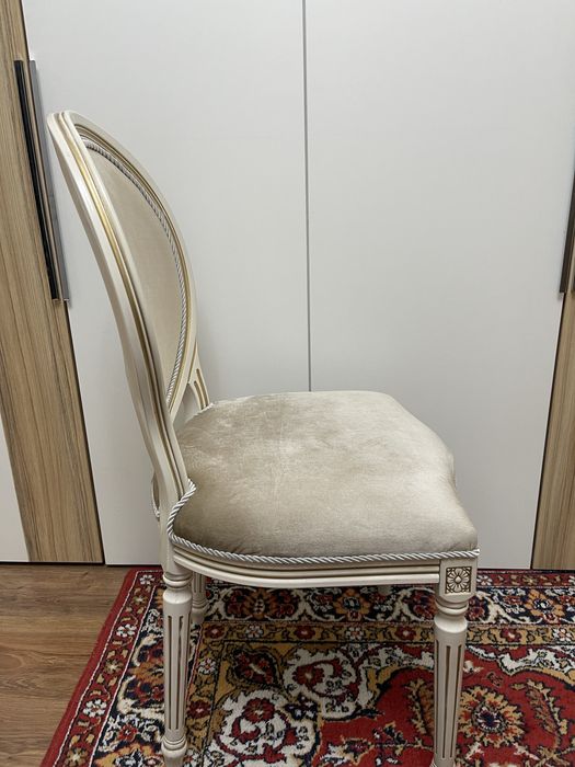 Стул для гостинной