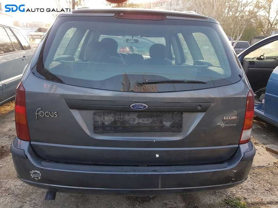 Hayon Haion Portbagaj Dezechipat cu Luneta Geam Sticla Ford Focus 1 Break Variant Combi 1998 - 2004 Culoare K1