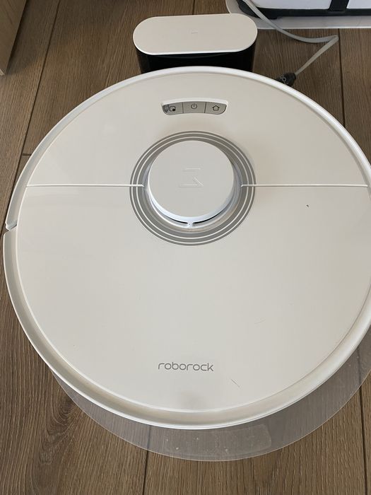 Прахосмукачка робот Roborock Q7 max-резервирана