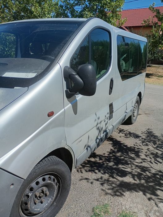 Vând Opel Vivaro 1.9 tdi
