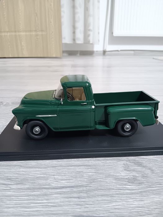 Macheta Chevrolet 3100  1 24