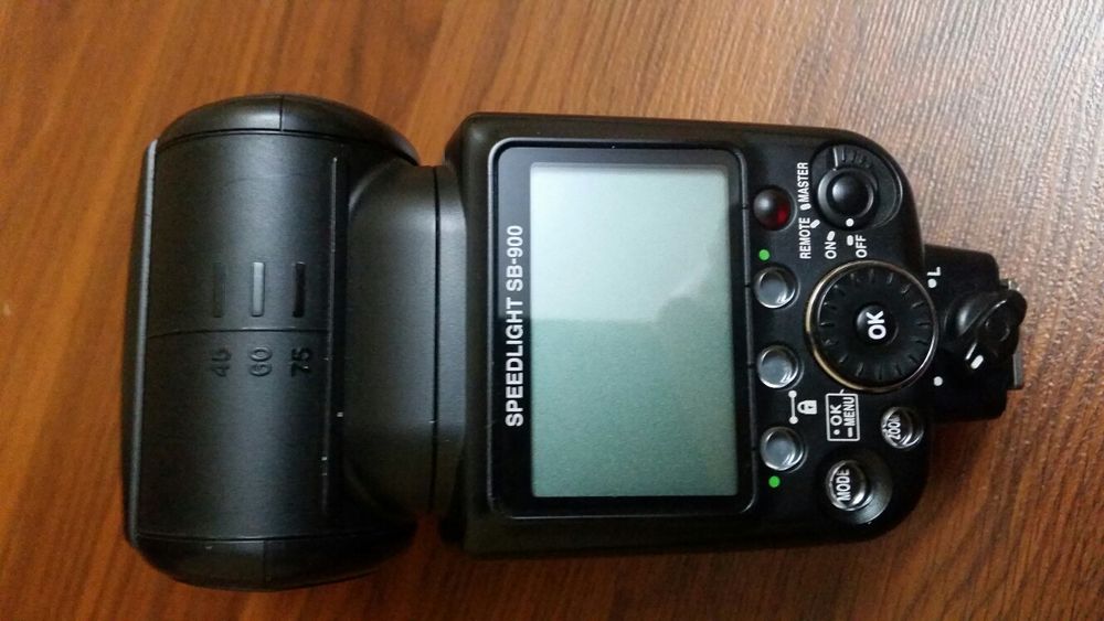 Вспышка Nikon sb 900