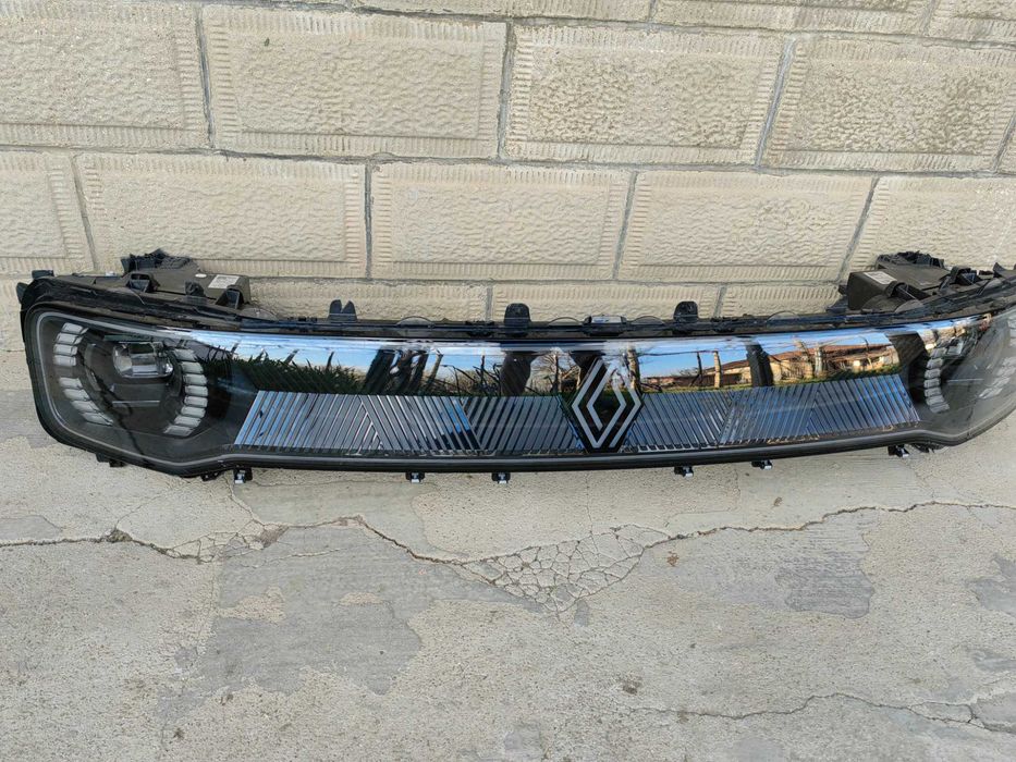 Фарове Renault 4 E-Tech LED / Маска стъкло Renault 4 E-Tech / Фарове Рено 4 Оригинални
