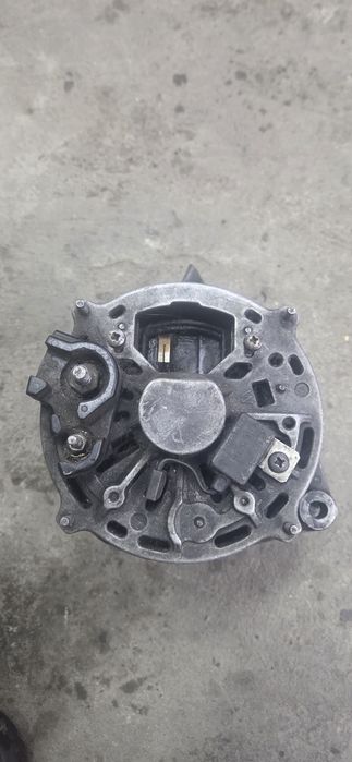 Генератор на машину