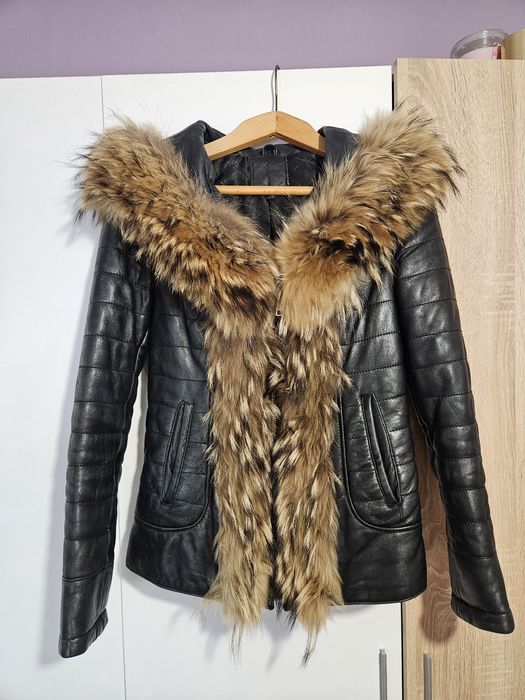 Дамско яке от естествена кожа с пух от лисица