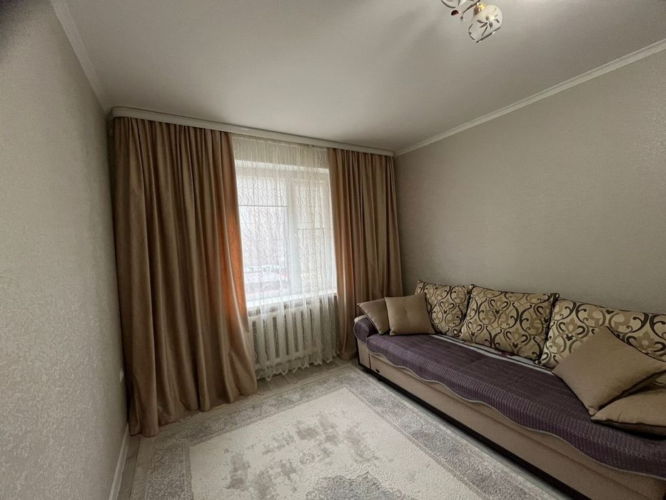 Продам 3 к.кв в 11 мкр