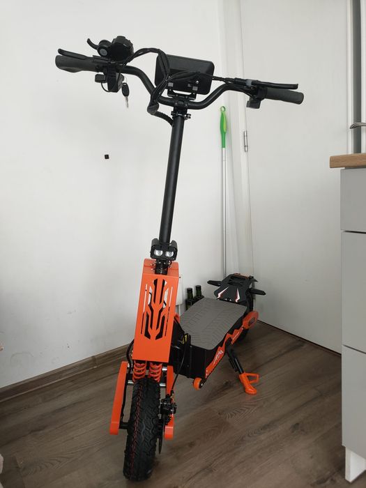 Trotineta electrica doua motoare 2 x 2800W  60V Arwibon GT08