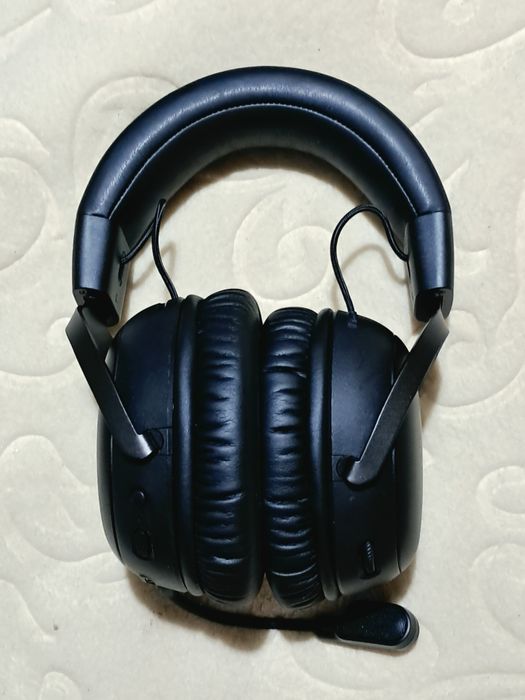 HyperX Cloud III Состояние идеальное