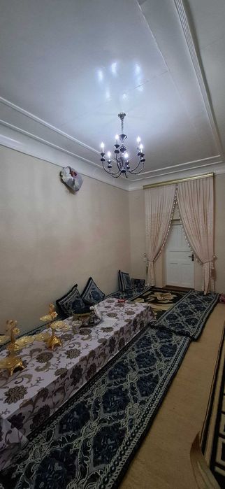 Srochna 18 sotix 9 xonali barcha qulayliklarga ega xovli sotiladi!
